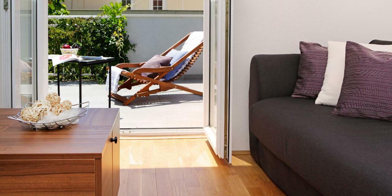 Superb Penthouse Luna Lägenhet Bol Exteriör bild