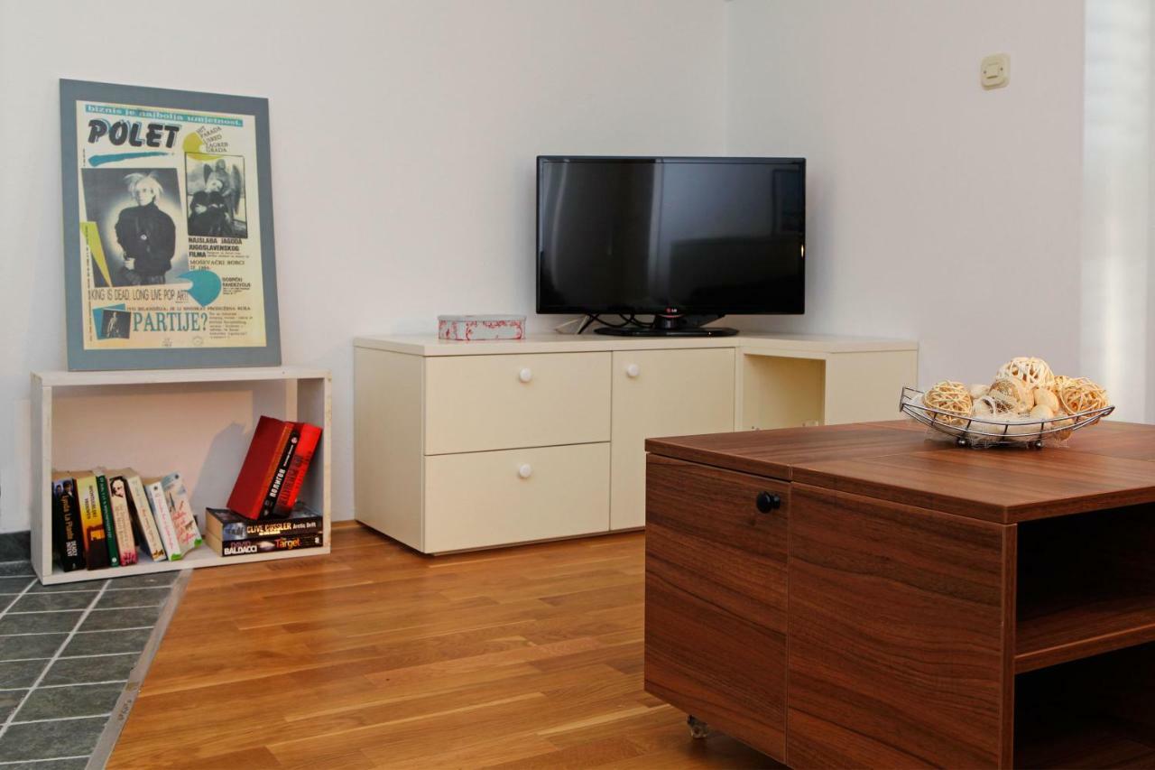 Superb Penthouse Luna Lägenhet Bol Exteriör bild